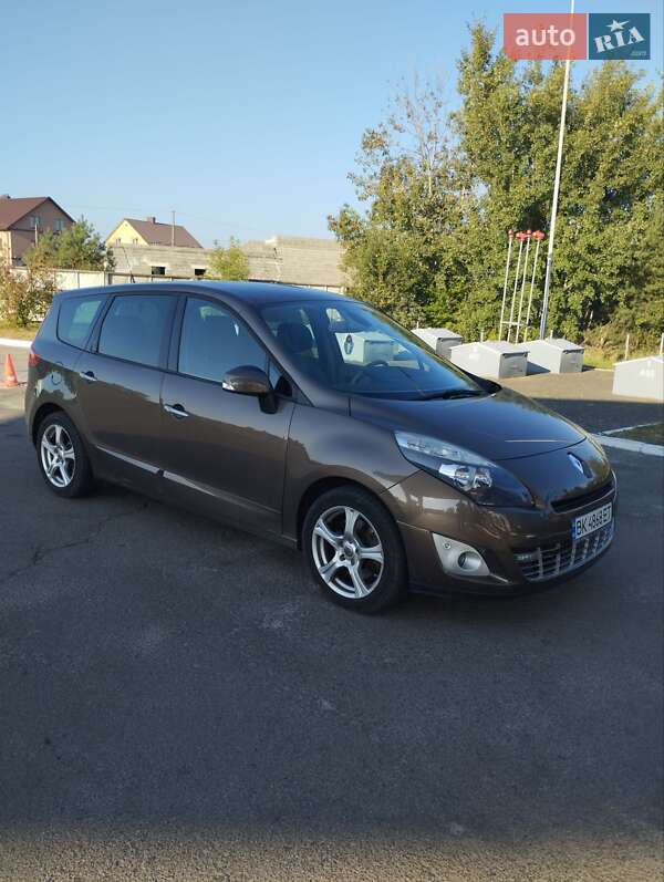Минивэн Renault Grand Scenic 2009 в Костополе