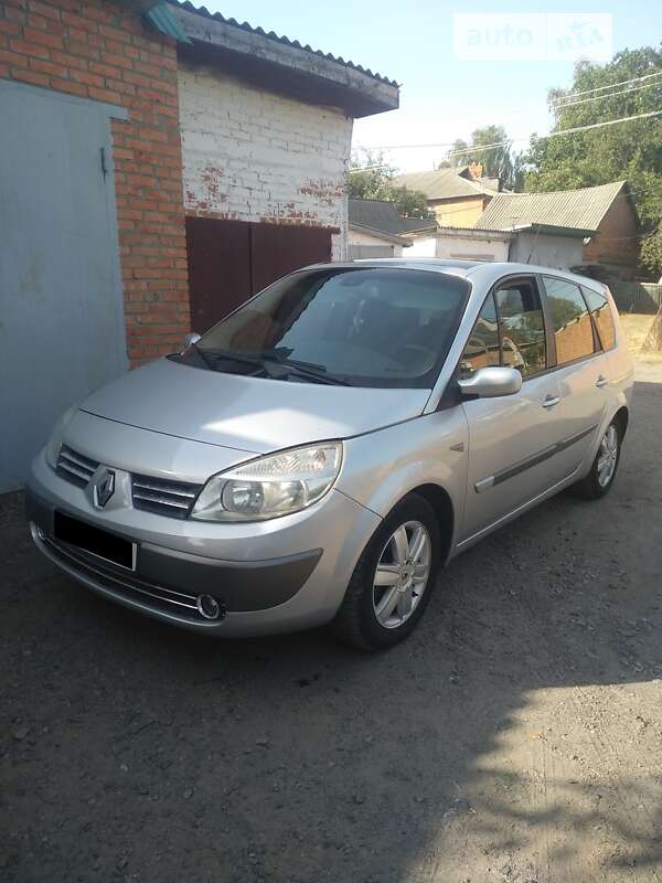 Минивэн Renault Grand Scenic 2006 в Хороле