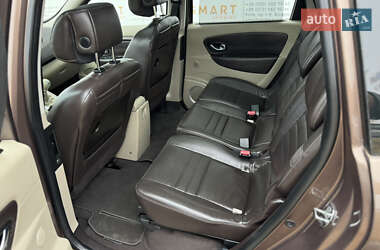 Минивэн Renault Grand Scenic 2010 в 