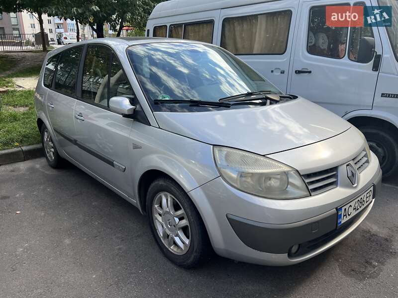 Минивэн Renault Grand Scenic 2005 в Владимире