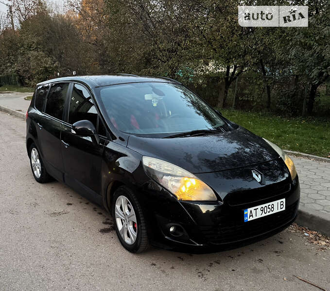 Мінівен Renault Grand Scenic 2009 в Івано-Франківську