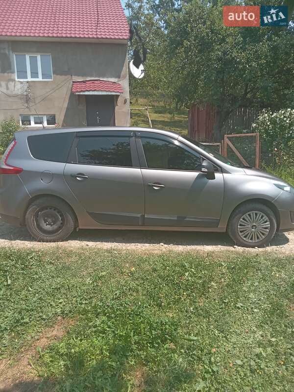 Мінівен Renault Grand Scenic 2009 в Хусті