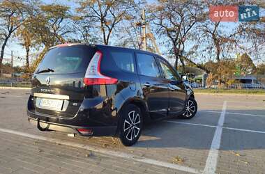 Минивэн Renault Grand Scenic 2010 в 