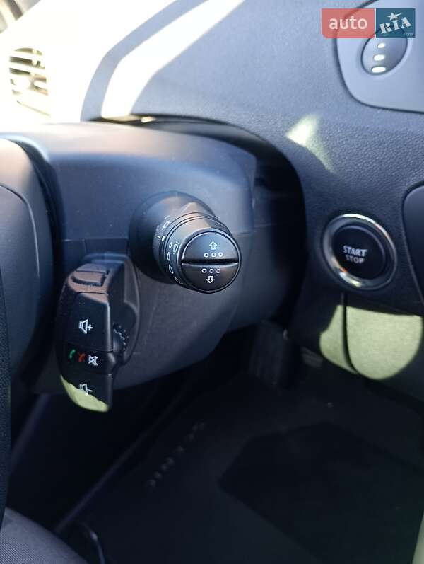 Минивэн Renault Grand Scenic 2013 в Луцке