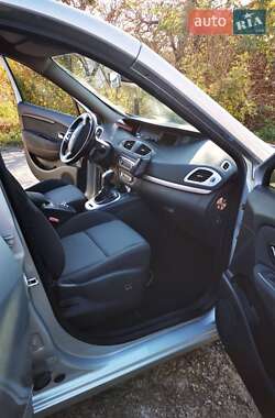 Минивэн Renault Grand Scenic 2014 в 