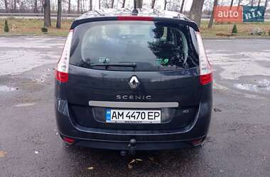 Минивэн Renault Grand Scenic 2011 в 