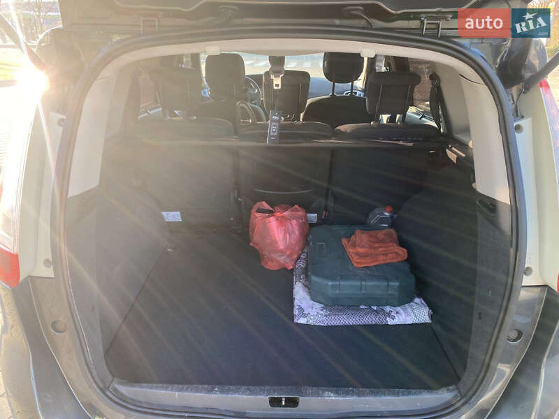 Мінівен Renault Grand Scenic 2009 в Чернівцях