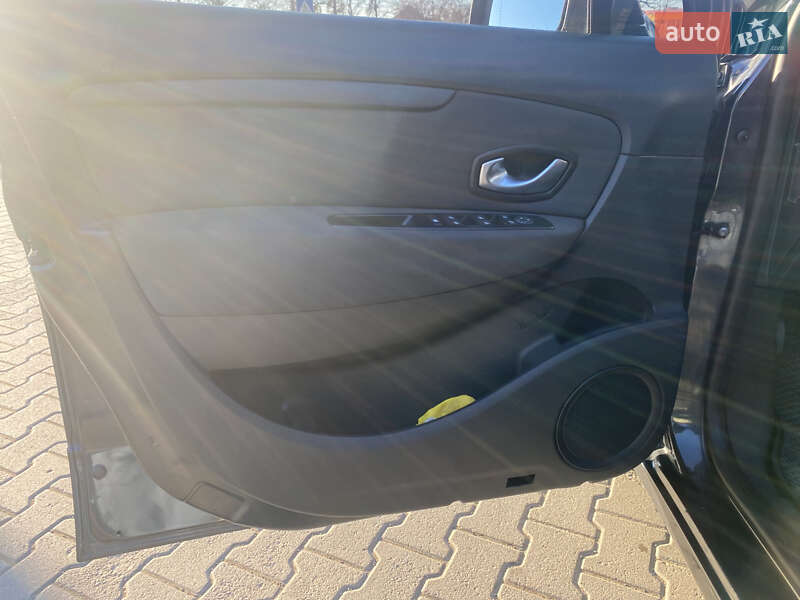 Мінівен Renault Grand Scenic 2009 в Чернівцях