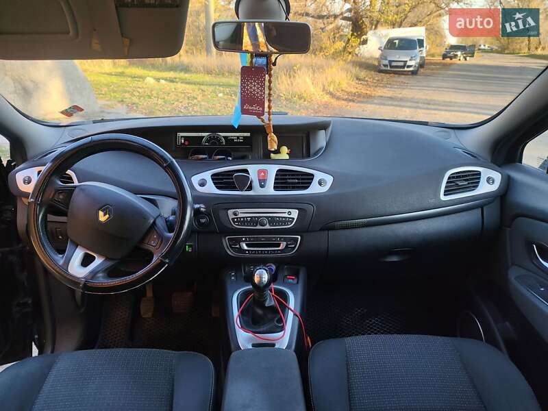 Минивэн Renault Grand Scenic 2010 в Запорожье