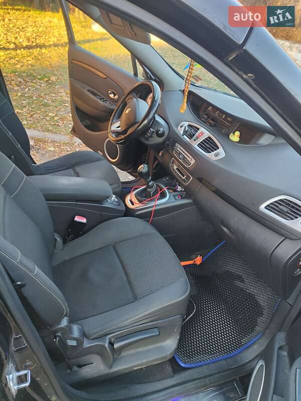 Минивэн Renault Grand Scenic 2010 в Запорожье