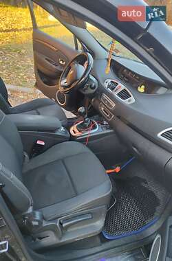 Минивэн Renault Grand Scenic 2010 в 