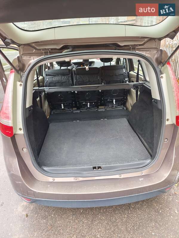 Мінівен Renault Grand Scenic 2010 в Кам'янці-Бузькій