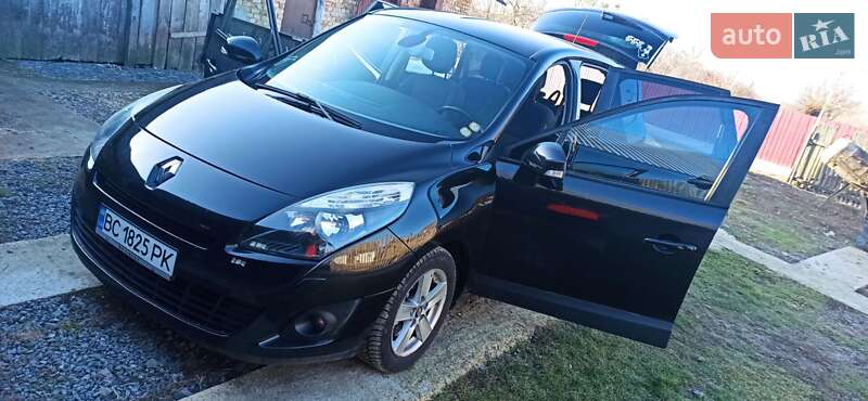 Renault Grand Scenic 2010