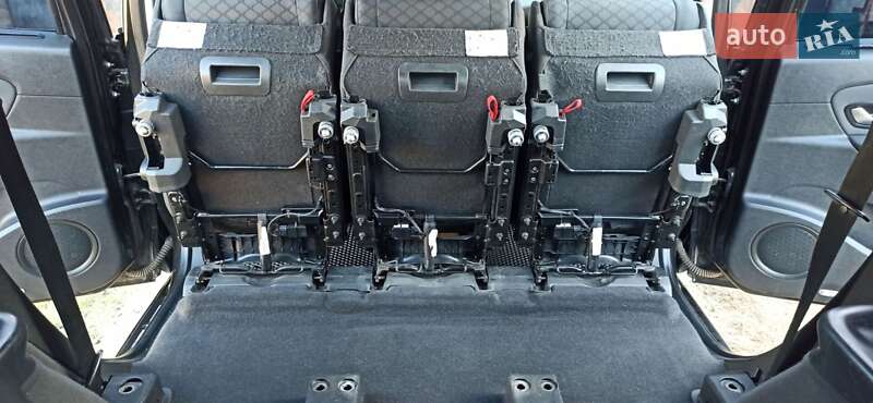 Минивэн Renault Grand Scenic 2010 в Буске