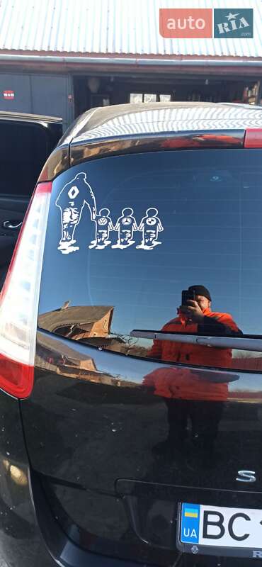 Минивэн Renault Grand Scenic 2010 в Буске