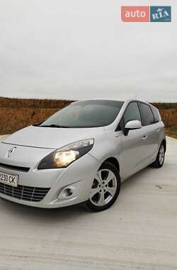 Минивэн Renault Grand Scenic 2011 в Тростянце