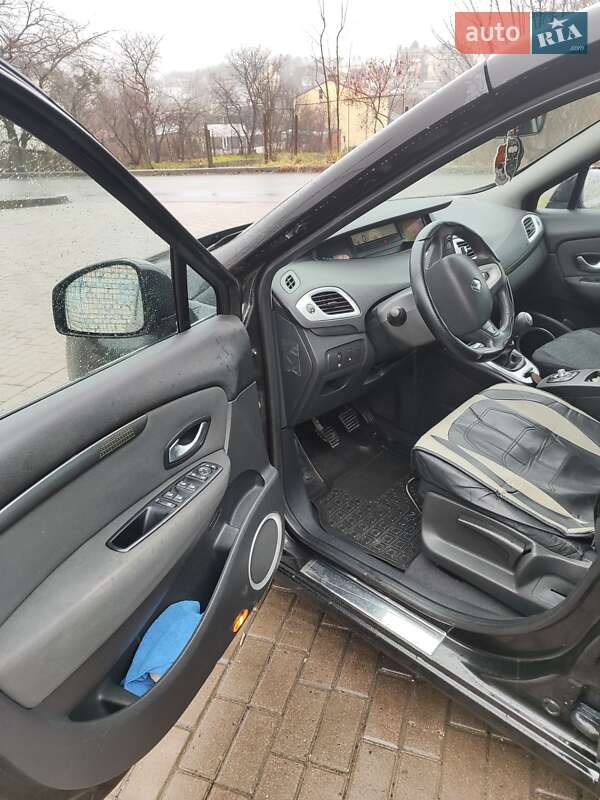 Минивэн Renault Grand Scenic 2009 в Бобрке