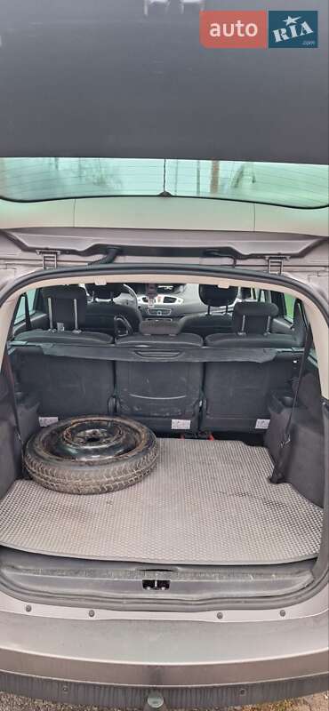 Мінівен Renault Grand Scenic 2010 в Дніпрі