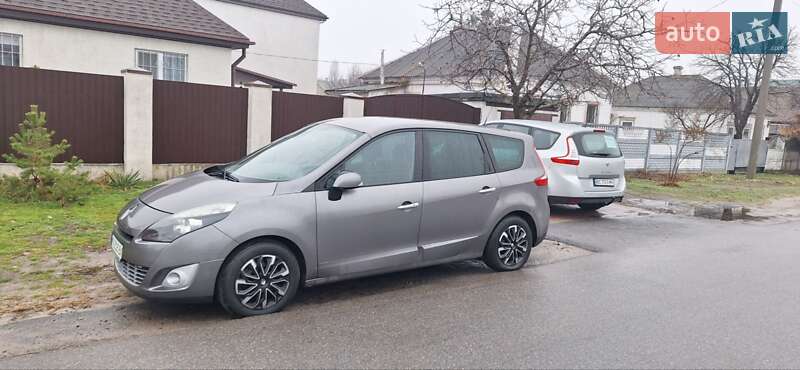 Мінівен Renault Grand Scenic 2010 в Дніпрі