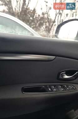 Минивэн Renault Grand Scenic 2010 в 