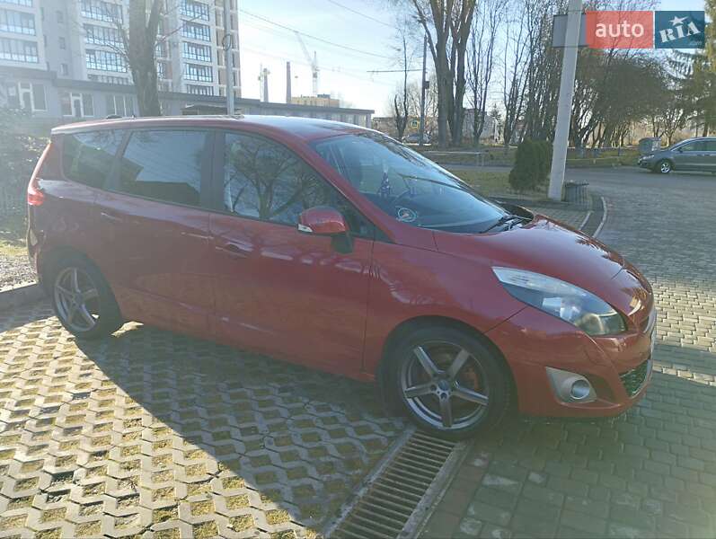 Універсал Renault Grand Scenic 2011 в Тернополі