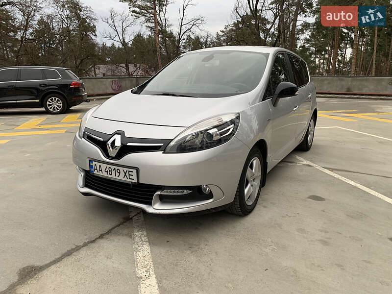 Минивэн Renault Grand Scenic 2015 в Ирпене