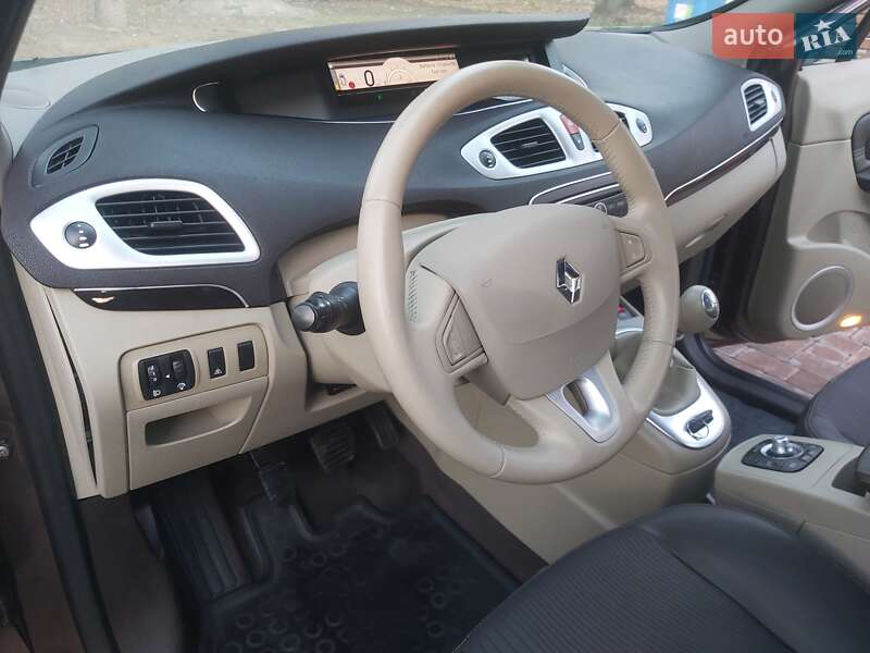 Мінівен Renault Grand Scenic 2009 в Тернополі фото 18 Мінівен Renault Grand Scenic 2009 в Тернополі