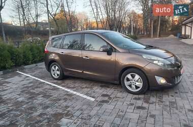 Минивэн Renault Grand Scenic 2009 в 
