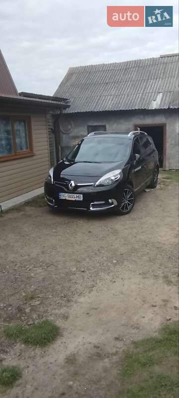 Минивэн Renault Grand Scenic 2012 в 