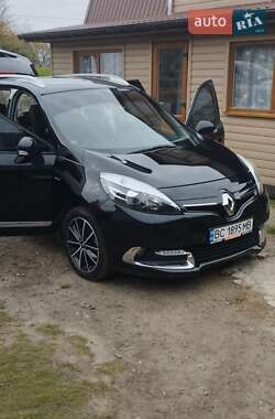 Минивэн Renault Grand Scenic 2012 в 