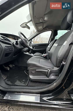 Минивэн Renault Grand Scenic 2012 в 
