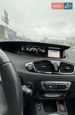 Минивэн Renault Grand Scenic 2012 в 