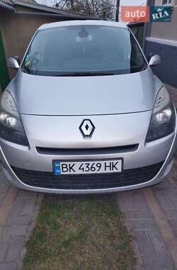 Минивэн Renault Grand Scenic 2011 в Нетешине