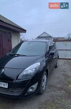 Минивэн Renault Grand Scenic 2011 в Староконстантинове