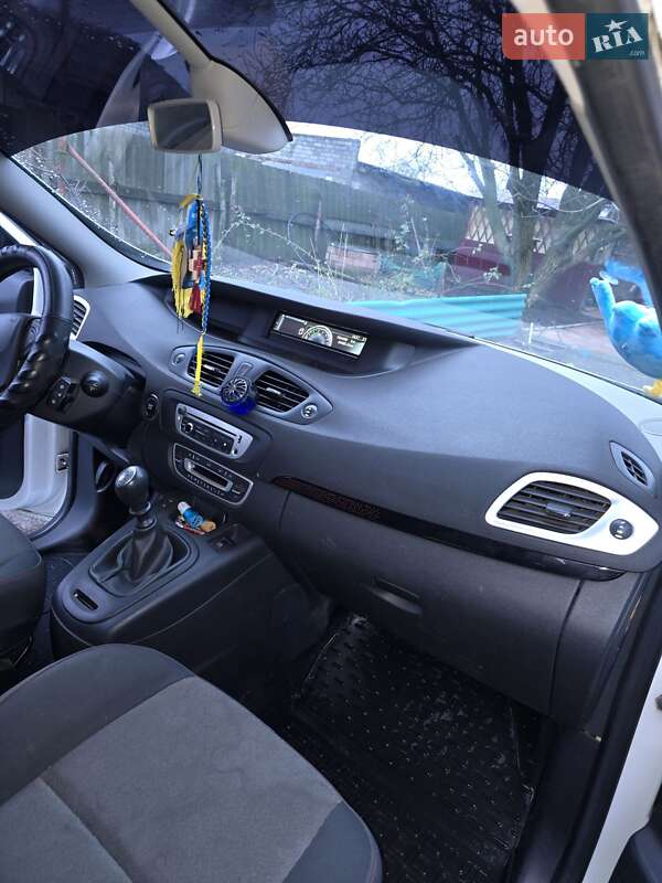 Минивэн Renault Grand Scenic 2013 в Сахновщине