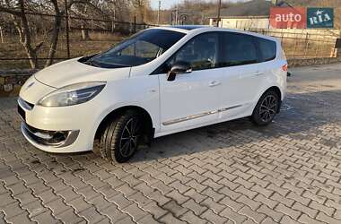 Минивэн Renault Grand Scenic 2012 в 