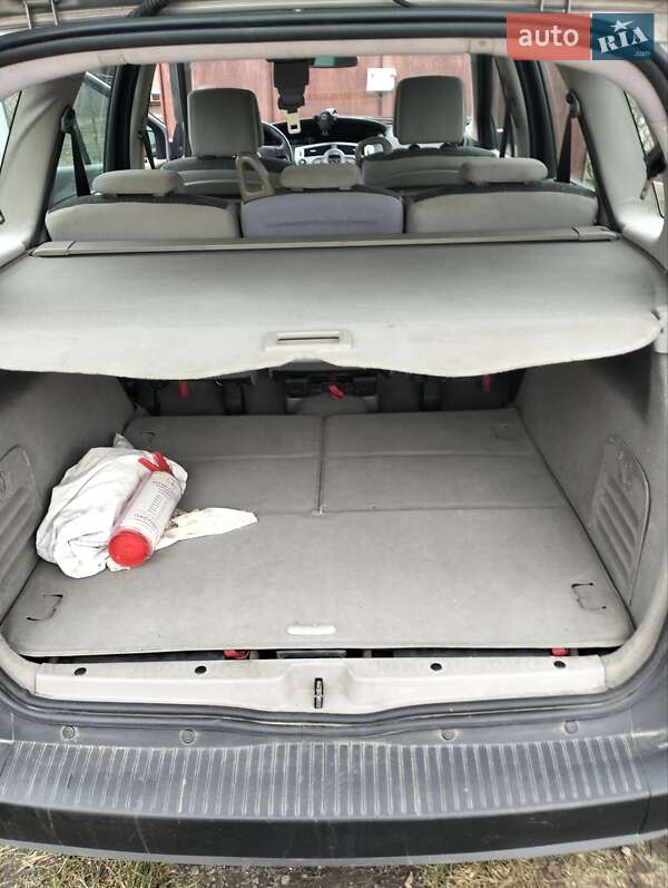 Минивэн Renault Grand Scenic 2004 в Луцке