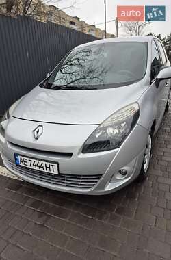 Мінівен Renault Grand Scenic 2011 в Дніпрі