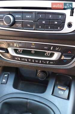 Минивэн Renault Grand Scenic 2012 в 