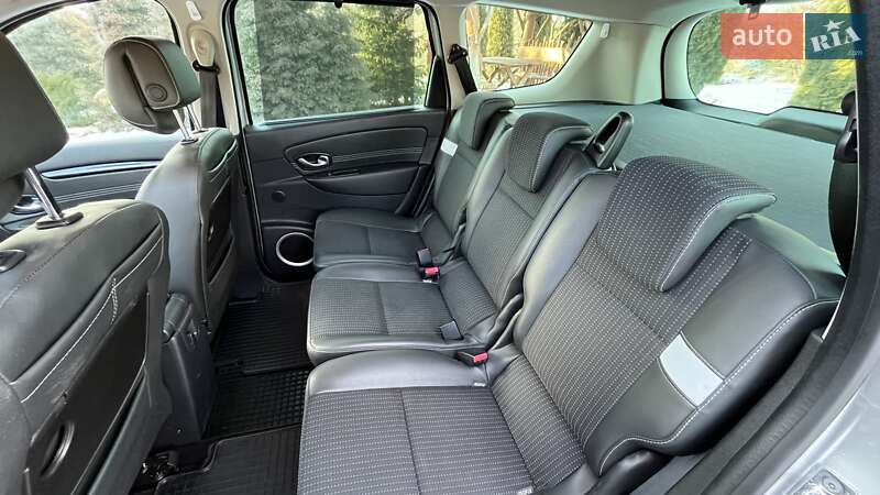 Минивэн Renault Grand Scenic 2011 в Дубно