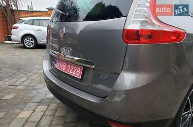 Минивэн Renault Grand Scenic 2013 в 