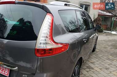 Минивэн Renault Grand Scenic 2013 в 