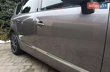 Минивэн Renault Grand Scenic 2013 в 