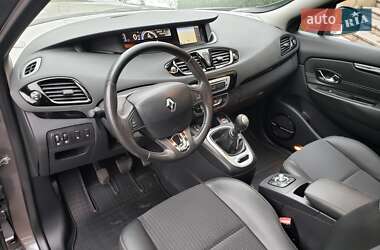 Минивэн Renault Grand Scenic 2013 в 