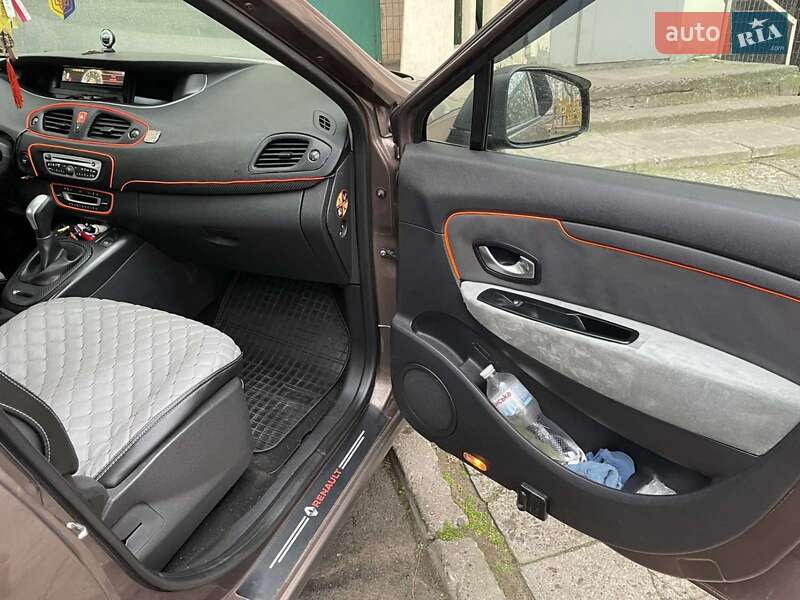 Мінівен Renault Grand Scenic 2011 в Теплодарі