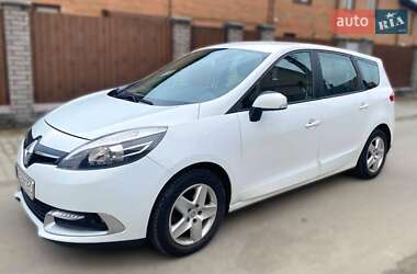 Минивэн Renault Grand Scenic 2014 в 