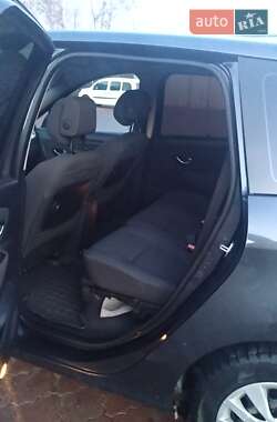 Минивэн Renault Grand Scenic 2010 в 