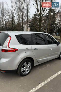 Минивэн Renault Grand Scenic 2013 в Кривом Роге