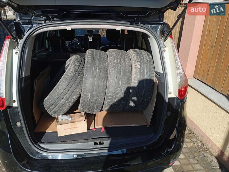 Минивэн Renault Grand Scenic 2012 в Ивано-Франковске