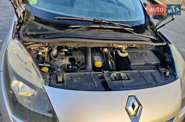 Минивэн Renault Grand Scenic 2009 в 